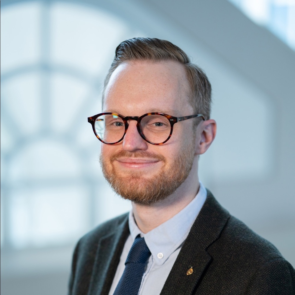 Meet your Posher, Randall